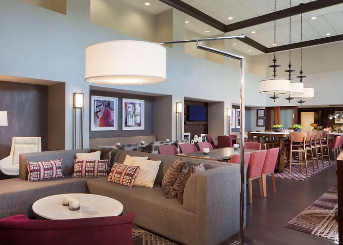 Hotel Hampton & Columbus-easton Area