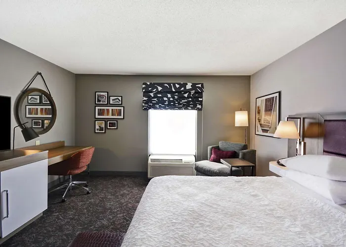 Hampton & Columbus-easton Area Hotel 3*