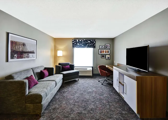 Hotel Hampton & Columbus-easton Area